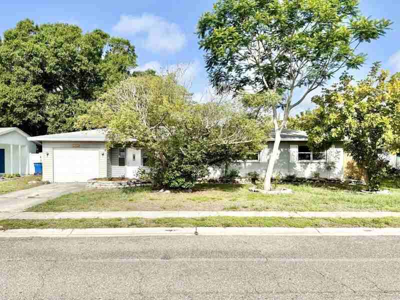 6900 16th St N - Photo 3 of 50