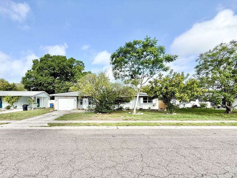 6900 16th St N - Photo 4 of 50