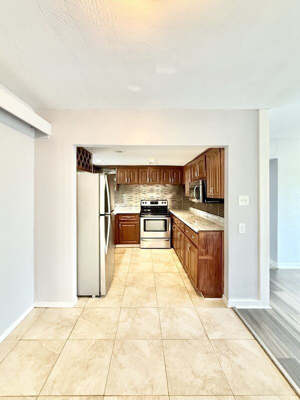 6900 16th St N - Photo 7 of 50