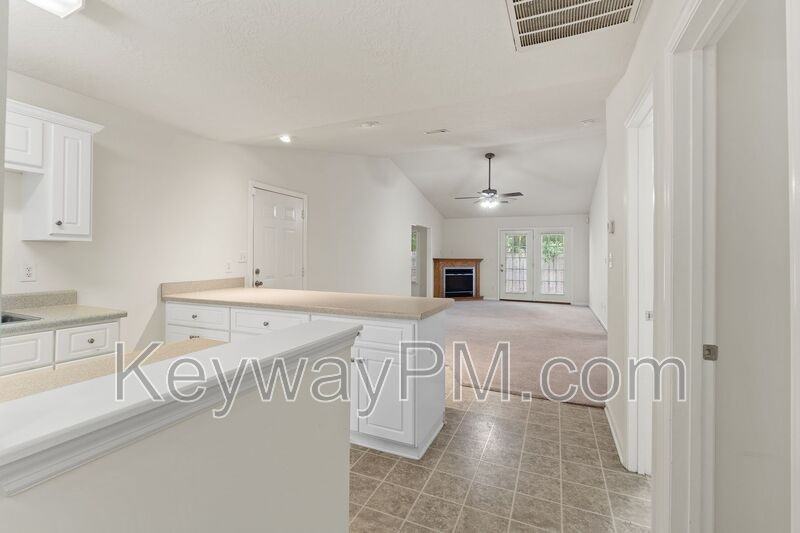 9029 Baker Ct - Photo 6 of 20