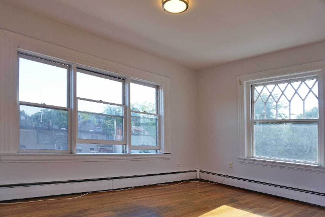 1800 Massachusetts Ave - Photo 5 of 7