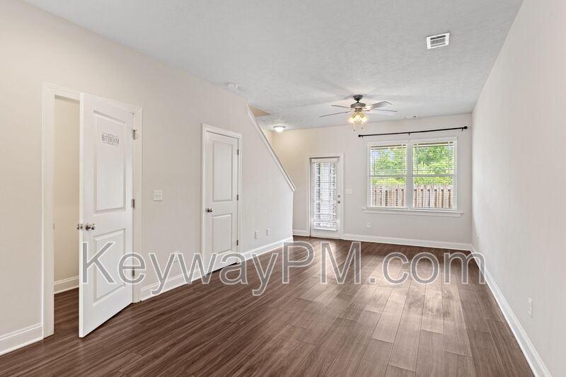 1913 Butternut Dr - Photo 5 of 18
