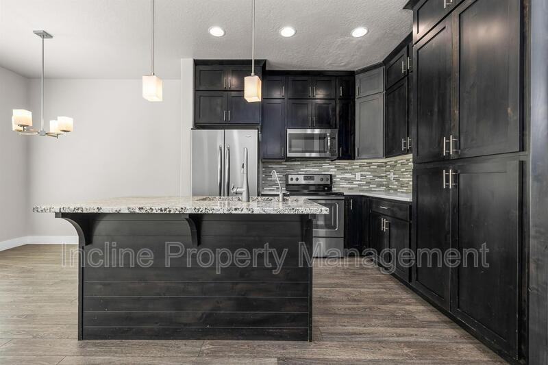 626 N Preserve Dr - Photo 4 of 24