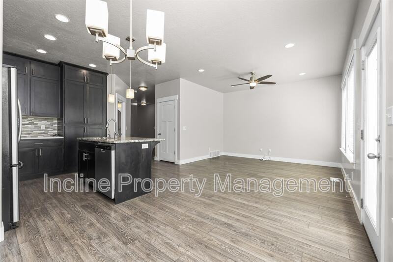 626 N Preserve Dr - Photo 6 of 24