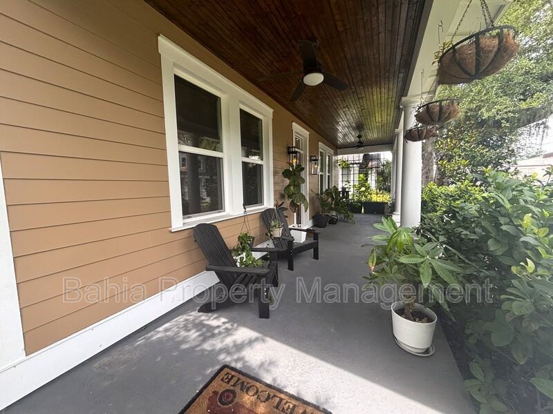 211 E Adalee St - Photo 3 of 24