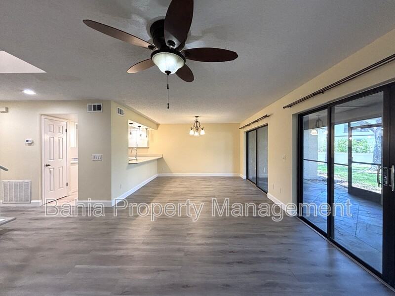 8048 Sandpoint Blvd - Photo 5 of 25