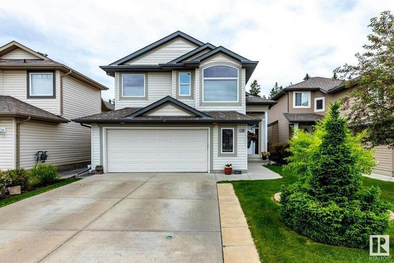 1798 Melrose Cres Sw - Photo 2 of 44