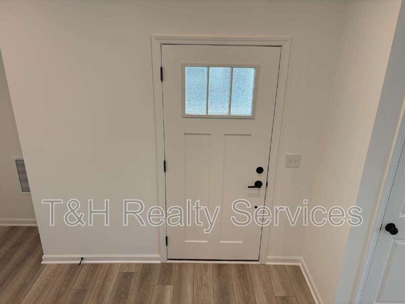 5790 Arcade Blvd - Photo 5 of 31