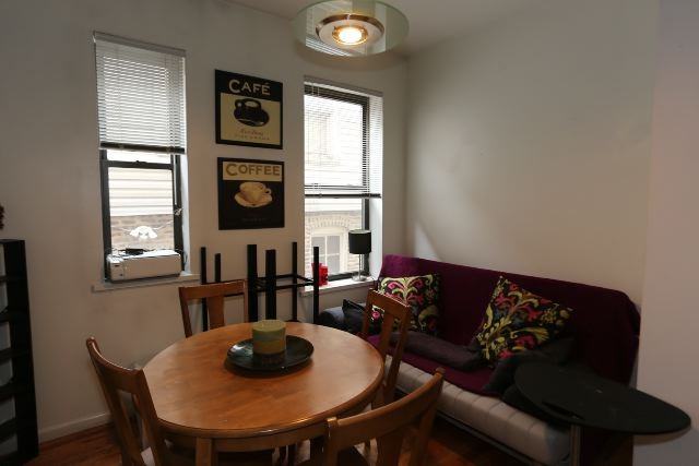 1509 W Fry St #1F - Photo 5 of 20