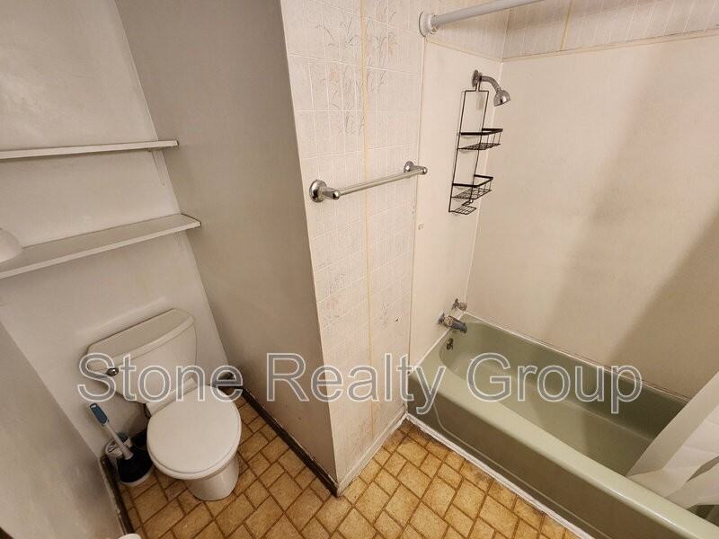 509 S 5th St #4 - Photo 7 of 8