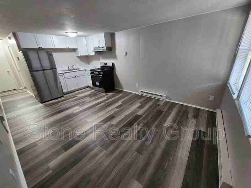 1880 N 6th 1/2 St #8 - Photo 2 of 5