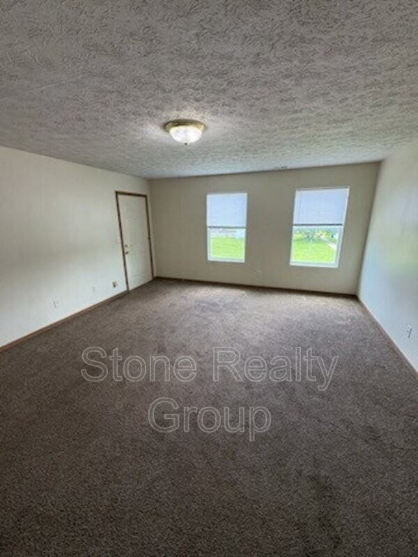 677 N 25th St - Photo 2 of 8