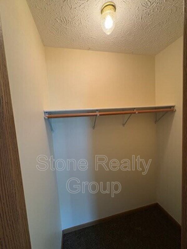 677 N 25th St - Photo 5 of 8