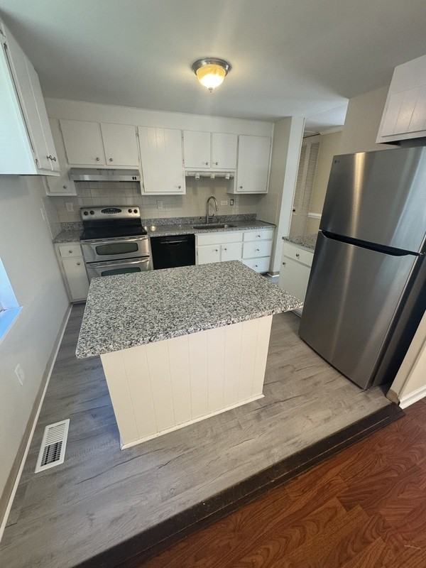 4020 Laurelwood Rd - Photo 6 of 19
