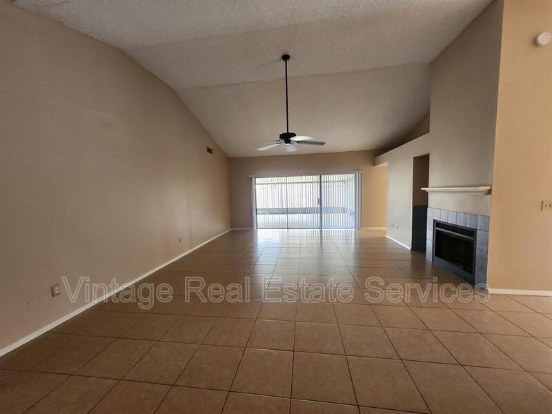 1904 Firethorn Ct - Photo 3 of 21