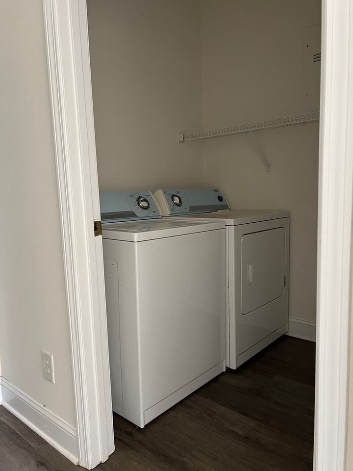111 Portsmith Dr #6 - Photo 7 of 13