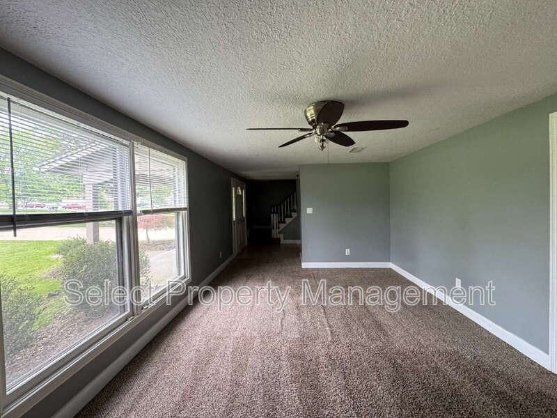 7021 Omaha Ct - Photo 3 of 23