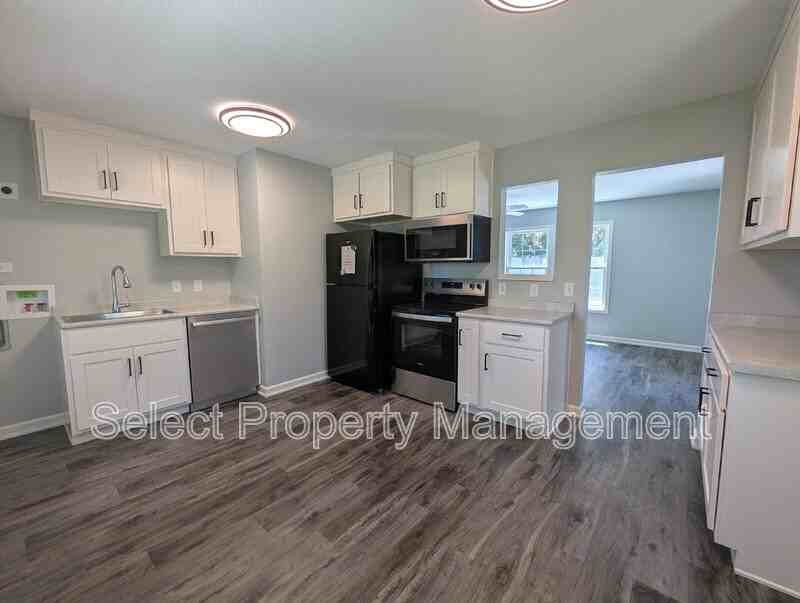 920 Courtney Dr - Photo 6 of 19