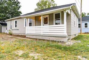 featured image of 3500 Oaklawn Blvd