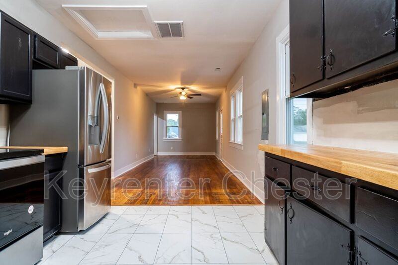 3500 Oaklawn Blvd - Photo 2 of 11
