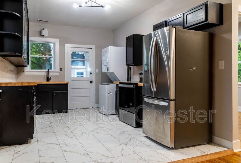 3500 Oaklawn Blvd - Photo 3 of 11