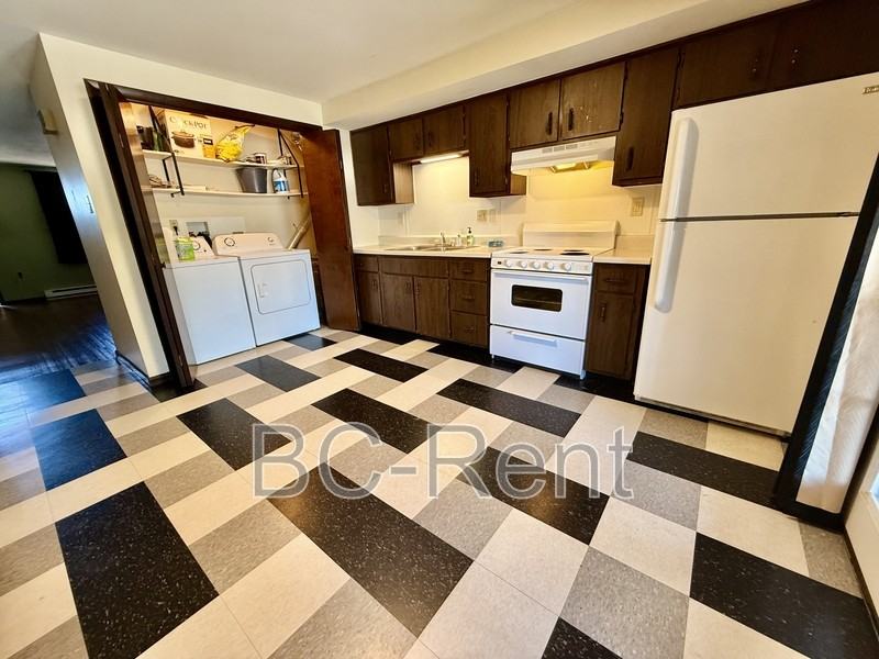 230 W Madison St #6 - Photo 2 of 5