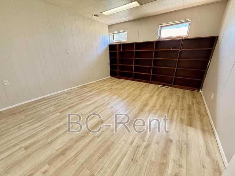 635 3rd Ave #1 - Photo 6 of 10