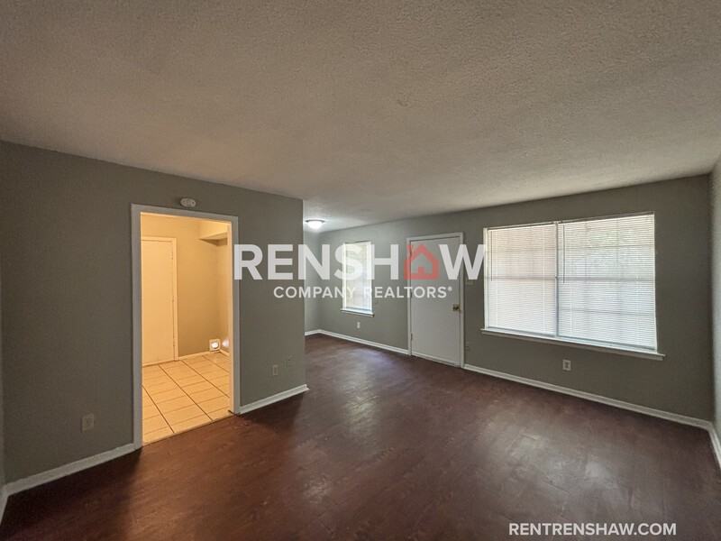 3642 Rhea Ave - Photo 4 of 13