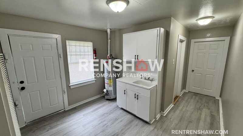 1696 Gaither St - Photo 6 of 11