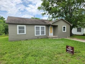 1021 Hillside Dr - Photo 1 of 1