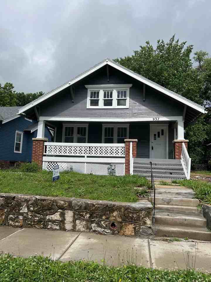937 Sw Jewell Ave - Photo 2 of 19