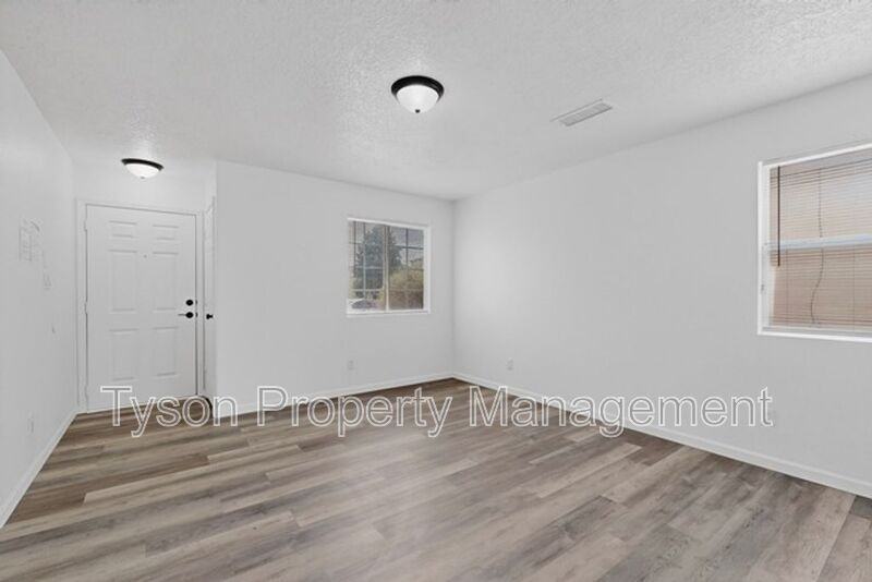 10339 Vendaval Ave Nw - Photo 5 of 39