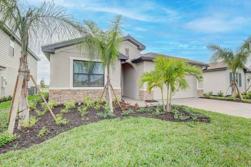 18315 Ridgeline Dr - Photo 5 of 39