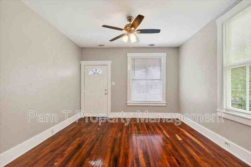 118 W 56th St - Photo 4 of 20