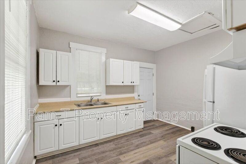 118 W 56th St - Photo 7 of 20