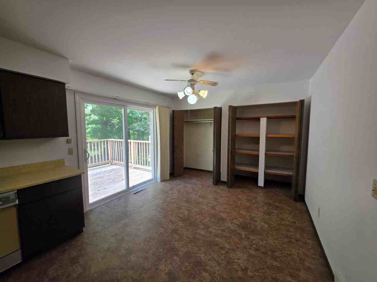 951 Brentwood Dr - Photo 3 of 20