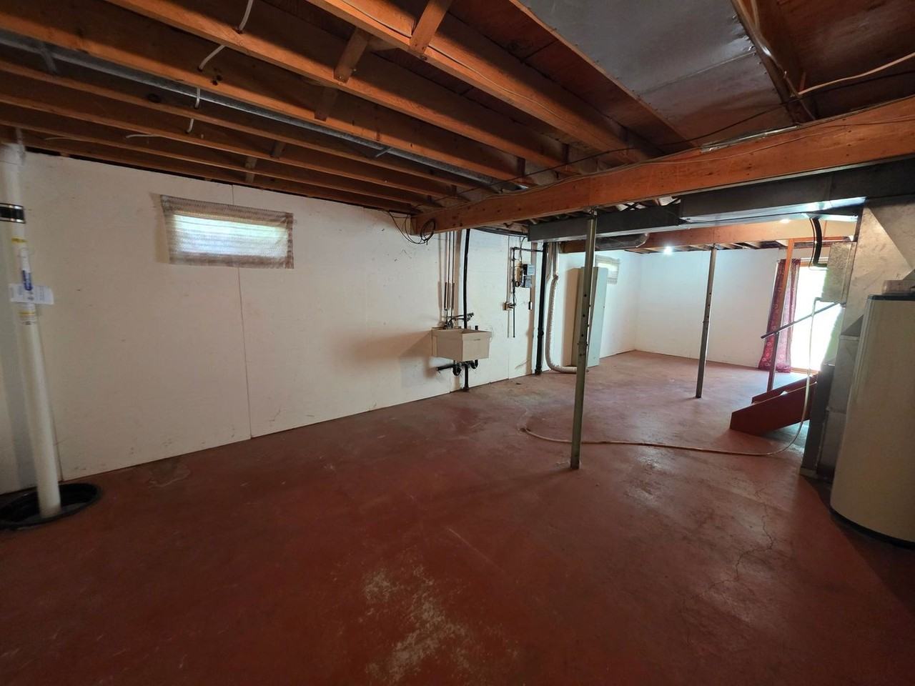 951 Brentwood Dr - Photo 7 of 20