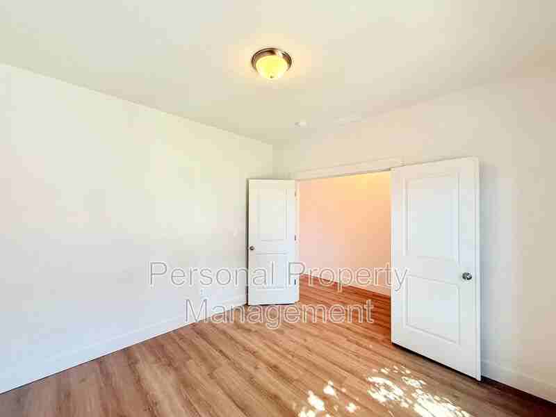 11108 Ne 133rd Ct - Photo 2 of 23