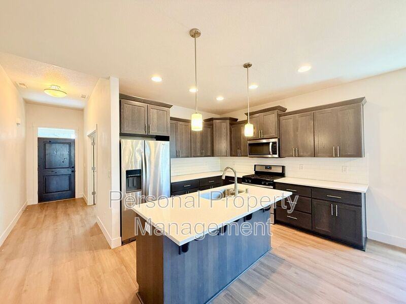 11108 Ne 133rd Ct - Photo 4 of 23