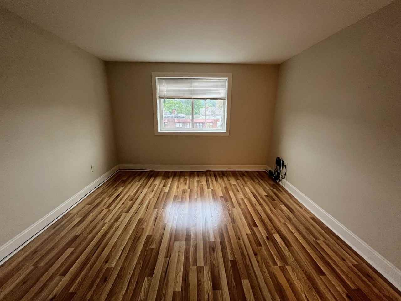 Stanton 5606 - Photo 6 of 25
