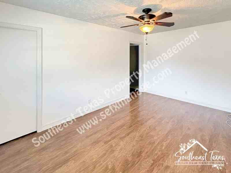 812 S 6th St - Photo 7 of 13