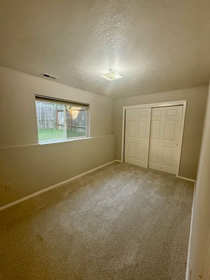 3504 Golden Valley Dr - Photo 4 of 43