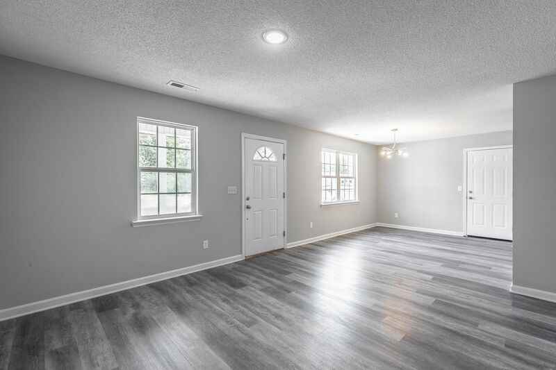 1801 S Lyerly St #MAIN - Photo 3 of 25
