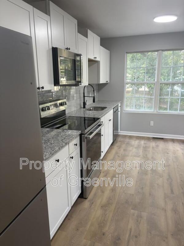 29 4th St - Photo 5 of 14