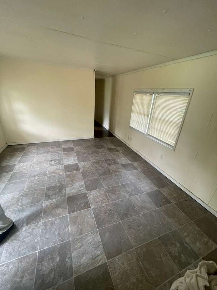 727 Romie Hill Avenue - Photo 6 of 10