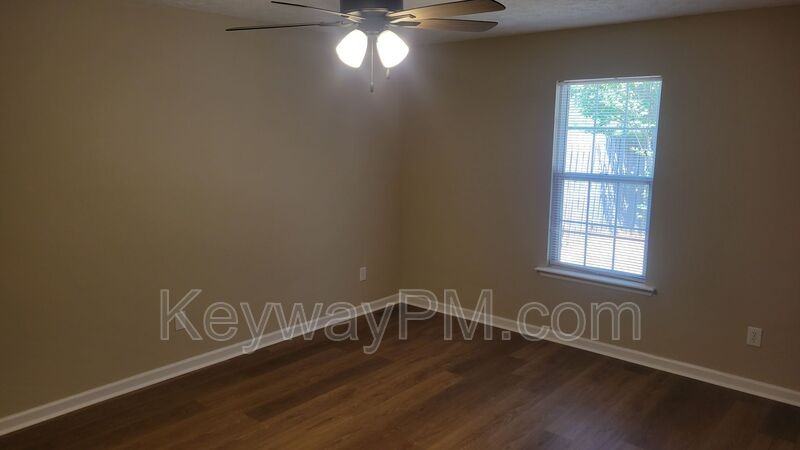 858 Pawley Ct - Photo 7 of 10
