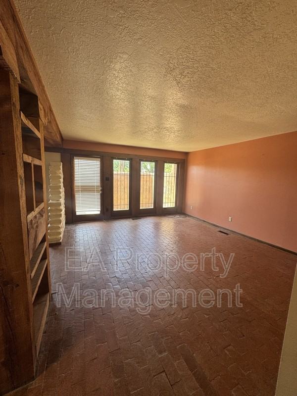 921 Nashville Ave Sw #1 - Photo 5 of 39
