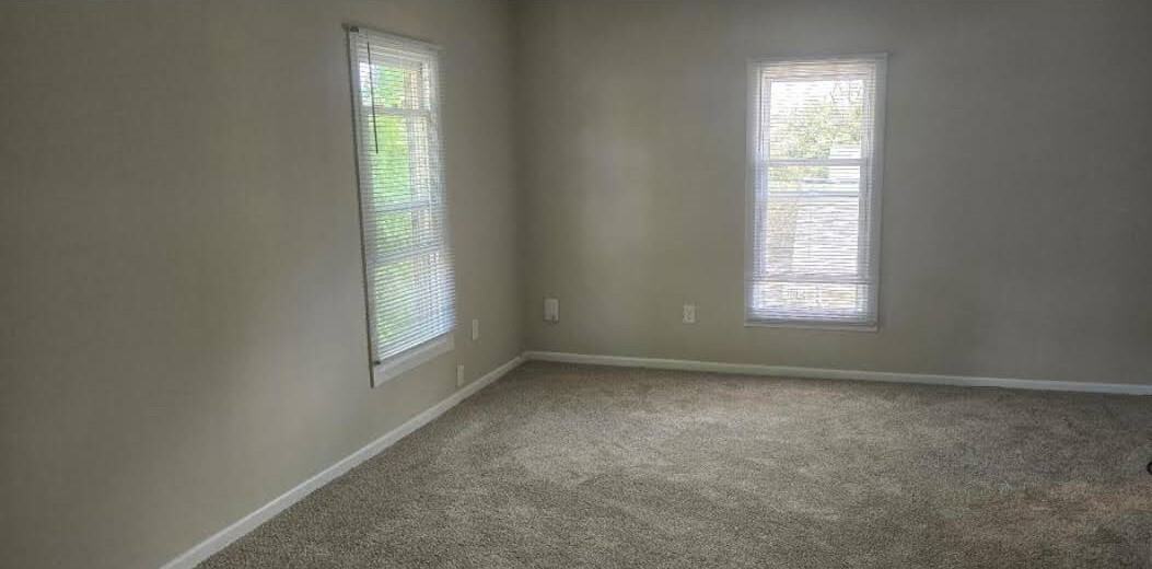 401 South Page,  LLC - Photo 5 of 12