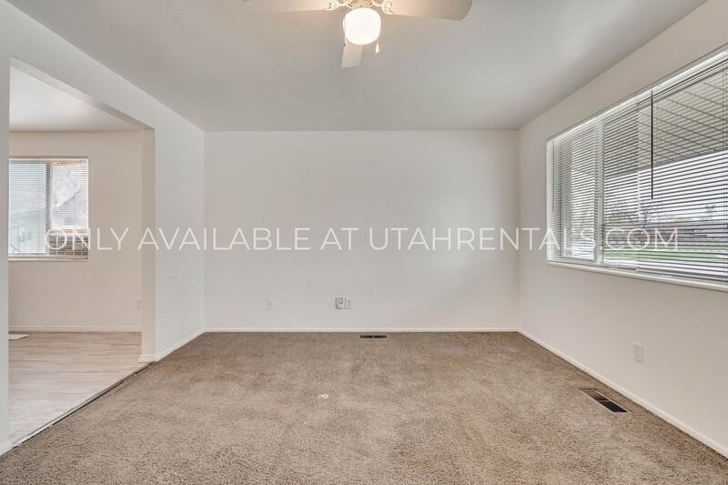 1194 Wn - Photo 2 of 17