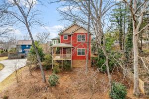 featured image of 8 Thurland Ave